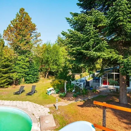 7 Person Holiday In Glesborg